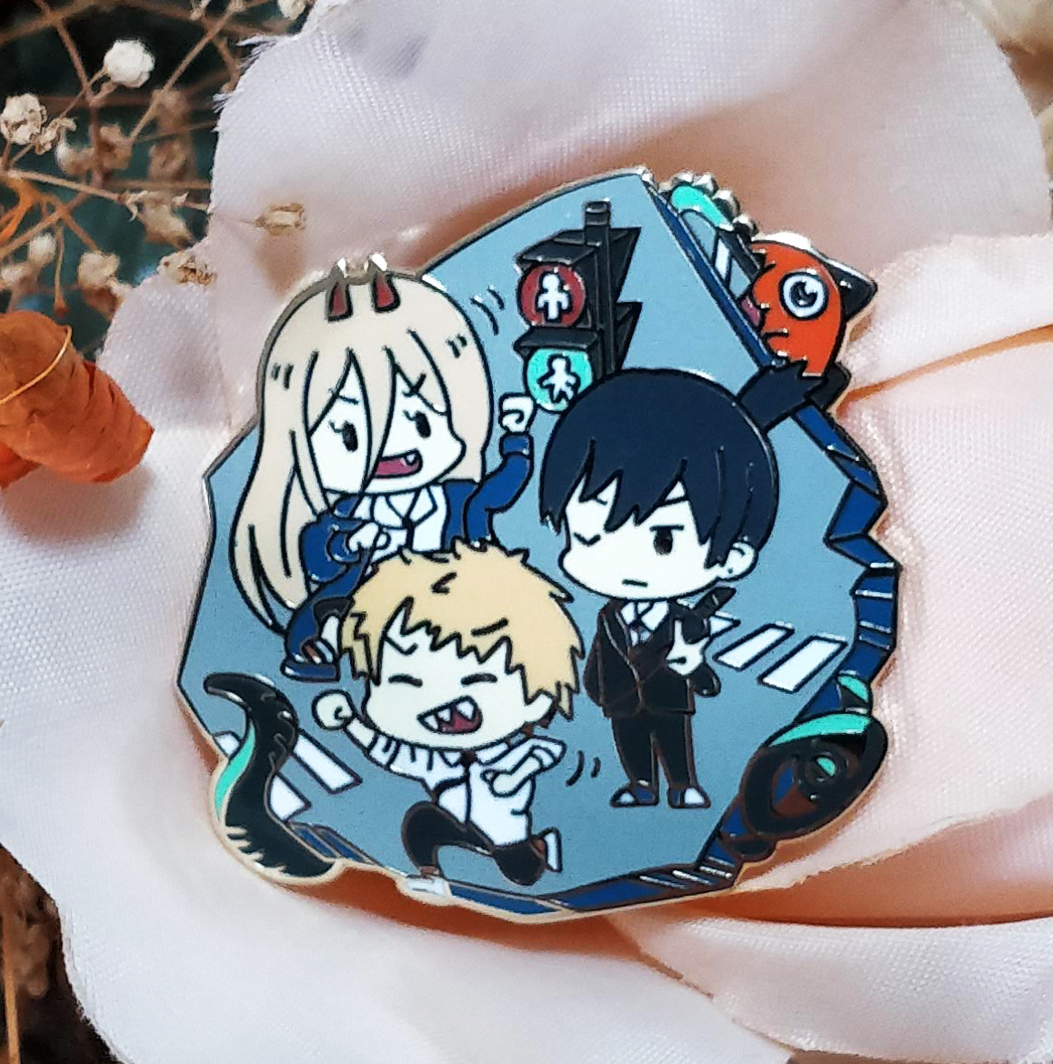 Chainsaw Streetlight Pin